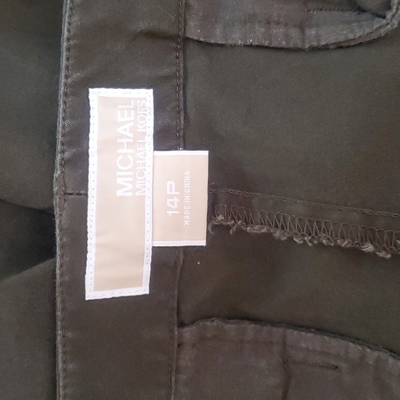 Women's Cropped Pants in Brown - Picture 9 of 12